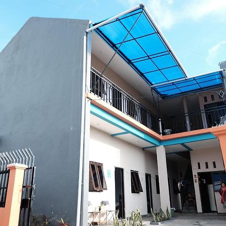 Rumah Marianne Hotel Sorong Bagian luar foto